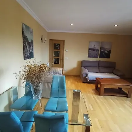 Edificio Cine Mon Apartment Burela